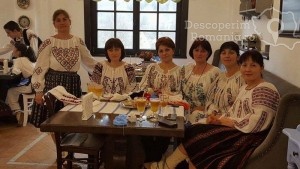 Ie-Tradițională-Românească-atelierul-de-la-Podul-lui-Dumnezeu-2-300x169 ie-traditionala-romaneasca-atelierul-de-la-podul-lui-dumnezeu-2