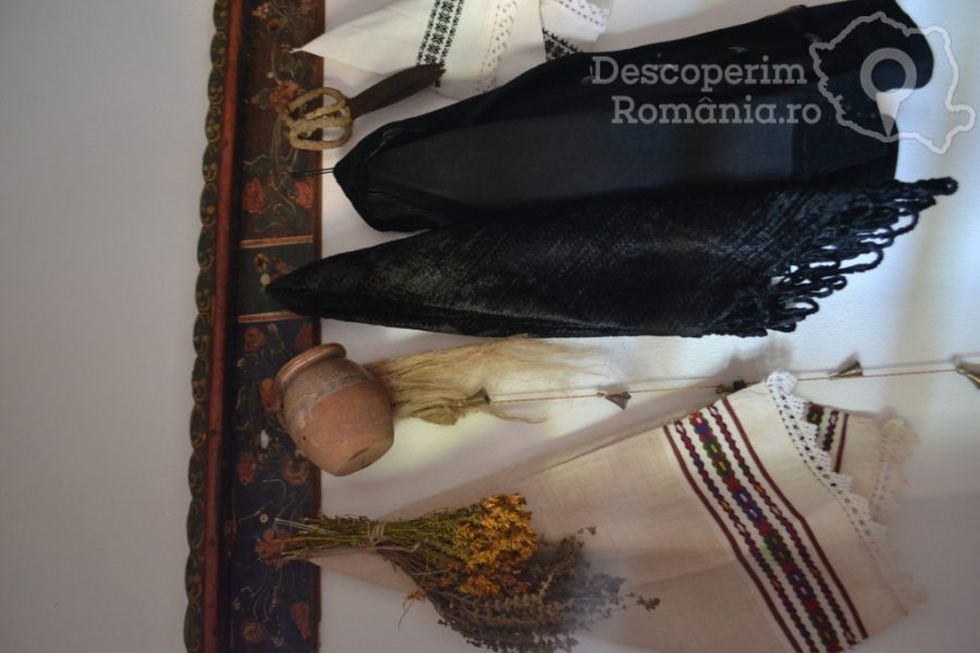 Muzeul-de-pânze-şi-poveşti-36-900x600 muzeul-de-panze-si-povesti-36