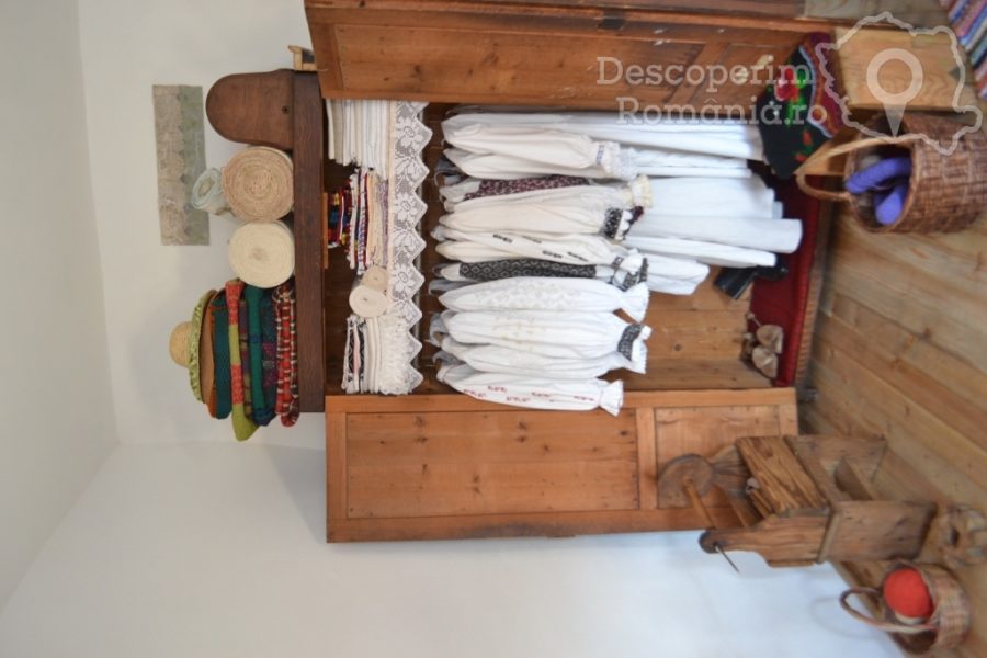 Muzeul-de-pânze-şi-poveşti-38-900x600 muzeul-de-panze-si-povesti-38