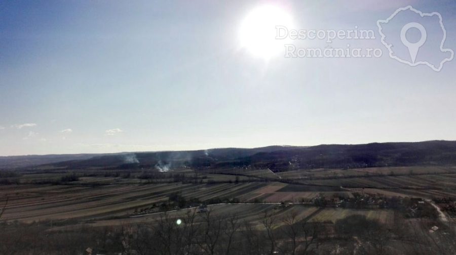 Valea-Poienii-satul-uitat-și-de-sătenii-5-900x505 Valea Poienii- satul uitat și de sătenii (5)