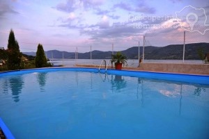 Cazare-la-Casa-Marina-din-Eselnita-Cazanele-Dunarii-DescoperimRomania-32-300x200 Cazare la Casa Marina din Eselnita - Cazanele Dunarii - DescoperimRomania (32)