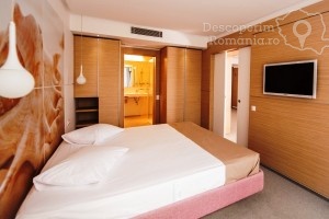 Cazare-la-Hotel-Melodia-din-Venus-Litoralul-Marii-Negre-Constanta-DescoperimRomania.ro-5-min-300x200 Cazare la Hotel Melodia din Venus - Litoralul Marii Negre - Constanta - DescoperimRomania.ro (5)-min