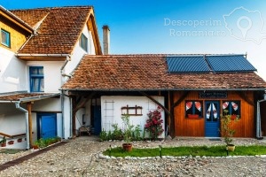 Cazare-la-Pensiunea-Cartref-din-Saschiz-Transilvania-Mures-DescoperimRomania-2-300x200 Cazare la Pensiunea Cartref din Saschiz - Transilvania - Mures - DescoperimRomania (2)