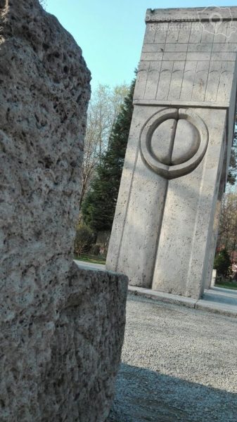 Cele-trei-„piese-de-aur”-ale-lui-Brâncuși-18-337x600 Cele trei „piese de aur” ale lui Brâncuși (18)