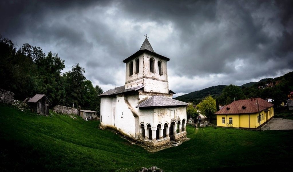 Mănăstirea lui Constantin Brâncoveanu- comoara orașului Baia de Arama