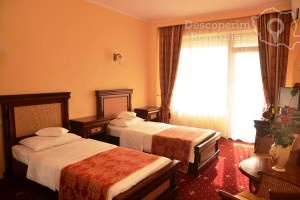 Cazare-la-Richmond-Hotel-din-Mamaia-Litoralul-Marii-Negre-DescoperimRomania-21-300x200 Cazare la Richmond Hotel din Mamaia - Litoralul Marii Negre - DescoperimRomania (21)