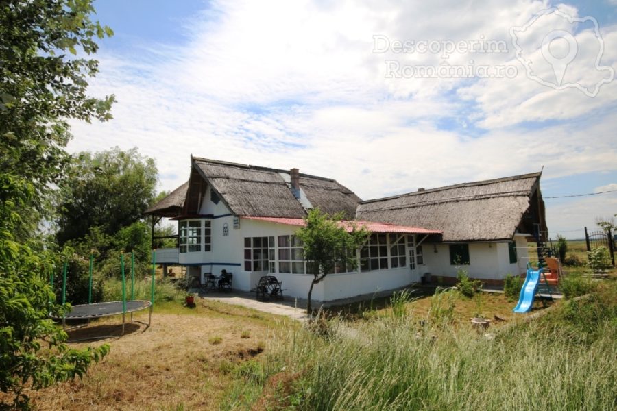Casa-de-vacanta-Grig-Mila-23-Tulcea-Delta-Dunarii-DescoperimRomania-18-900x600 Casa de vacanta Grig - Mila 23 - Tulcea - Delta Dunarii - DescoperimRomania (18)