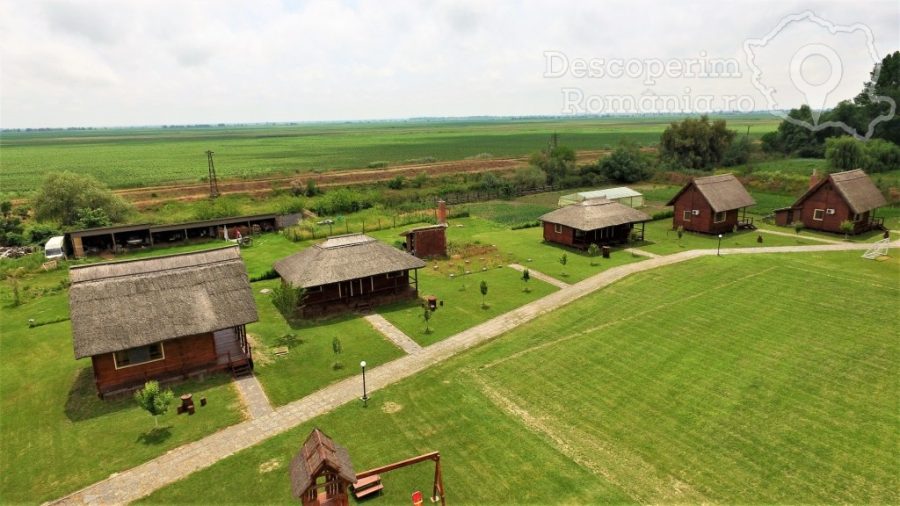 Cazare-la-Domeniul-Tatanir-din-Tatanir-Delta-Dunarii-Tulcea-DescoperimRomania-2-900x506 Cazare la Domeniul Tatanir din Tatanir - Delta Dunarii - Tulcea - DescoperimRomania (2)