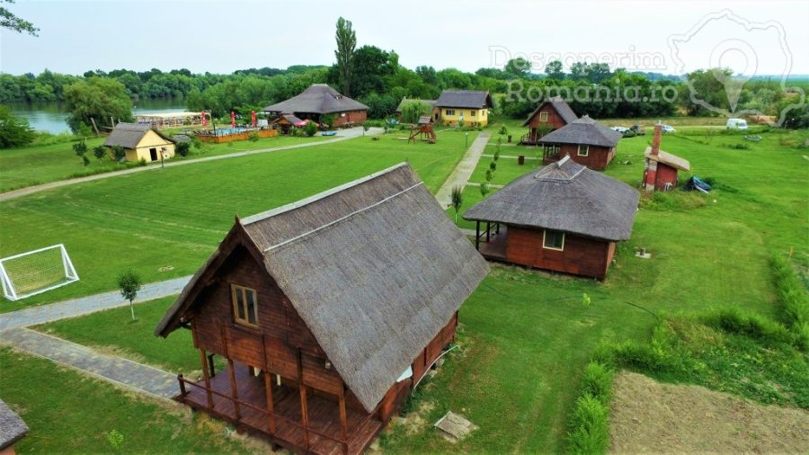 Cazare-la-Domeniul-Tatanir-din-Tatanir-Delta-Dunarii-Tulcea-DescoperimRomania-8-900x506 Cazare la Domeniul Tatanir din Tatanir - Delta Dunarii - Tulcea - DescoperimRomania (8)