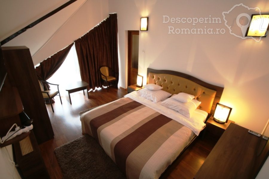 Cazare-la-Pensiunea-Francesca-Mila-23-Tulcea-Delta-Dunarii-DescoperimRomania-22-900x600 Cazare la Pensiunea Francesca - Mila 23 - Tulcea - Delta Dunarii - DescoperimRomania (22)