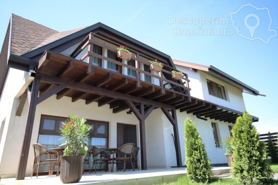 Cazare-la-Pensiunea-Francesca-Mila-23-Tulcea-Delta-Dunarii-DescoperimRomania-3-900x600 Cazare la Pensiunea Francesca - Mila 23 - Tulcea - Delta Dunarii - DescoperimRomania (3)
