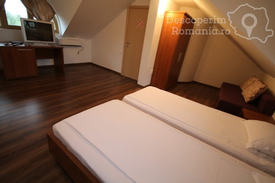 Cazare-la-Pensiunea-Paradis-Delta-House-Mila-23-Tulcea-Delta-Dunarii-DescoperimRomania-114-900x600 Cazare la Pensiunea Paradis Delta House - Mila 23 - Tulcea - Delta Dunarii - DescoperimRomania (114)