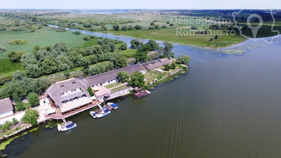 Cazare-la-Pensiunea-Paradis-Delta-House-Mila-23-Tulcea-Delta-Dunarii-DescoperimRomania-128-900x506 Cazare la Pensiunea Paradis Delta House - Mila 23 - Tulcea - Delta Dunarii - DescoperimRomania (128)