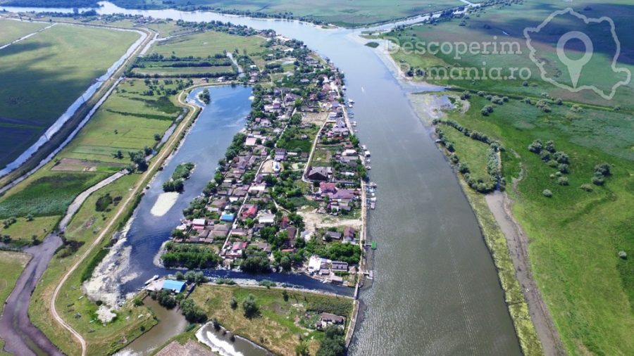 Cazare-la-Pensiunea-Paradis-Delta-House-Mila-23-Tulcea-Delta-Dunarii-DescoperimRomania-133-900x506 Cazare la Pensiunea Paradis Delta House - Mila 23 - Tulcea - Delta Dunarii - DescoperimRomania (133)