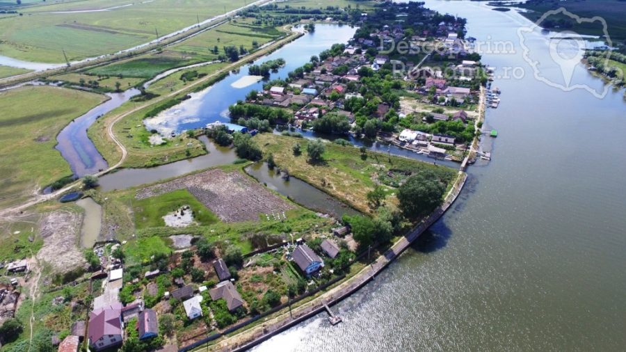 Cazare-la-Pensiunea-Paradis-Delta-House-Mila-23-Tulcea-Delta-Dunarii-DescoperimRomania-137-900x506 Cazare la Pensiunea Paradis Delta House - Mila 23 - Tulcea - Delta Dunarii - DescoperimRomania (137)