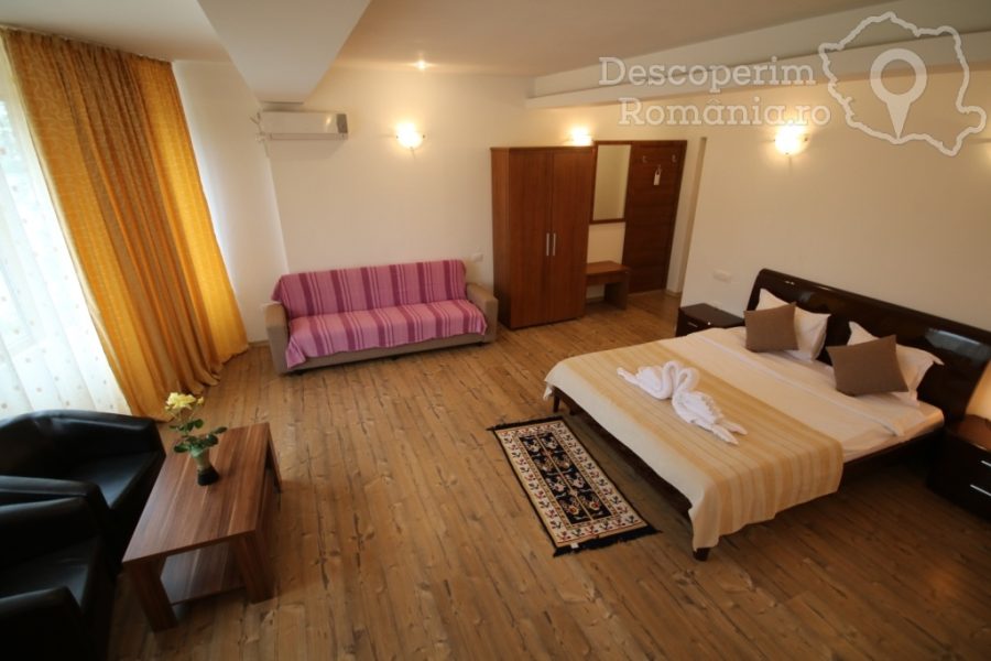 Cazare-la-Pensiunea-Paradis-Delta-House-Mila-23-Tulcea-Delta-Dunarii-DescoperimRomania-15-900x600 Cazare la Pensiunea Paradis Delta House - Mila 23 - Tulcea - Delta Dunarii - DescoperimRomania (15)