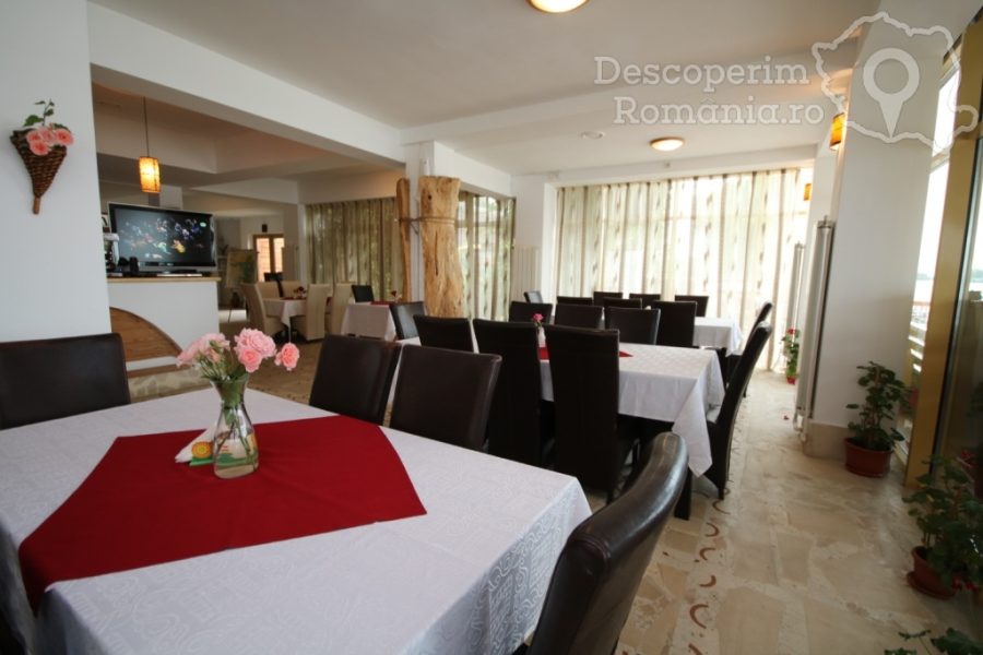 Cazare-la-Pensiunea-Paradis-Delta-House-Mila-23-Tulcea-Delta-Dunarii-DescoperimRomania-79-900x600 Cazare la Pensiunea Paradis Delta House - Mila 23 - Tulcea - Delta Dunarii - DescoperimRomania (79)