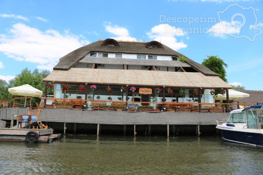 Cazare-la-Pensiunea-Paradis-Delta-House-Mila-23-Tulcea-Delta-Dunarii-DescoperimRomania-8-900x600 Cazare la Pensiunea Paradis Delta House - Mila 23 - Tulcea - Delta Dunarii - DescoperimRomania (8)
