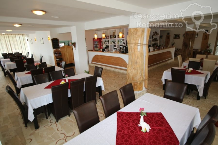 Cazare-la-Pensiunea-Paradis-Delta-House-Mila-23-Tulcea-Delta-Dunarii-DescoperimRomania-81-900x600 Cazare la Pensiunea Paradis Delta House - Mila 23 - Tulcea - Delta Dunarii - DescoperimRomania (81)