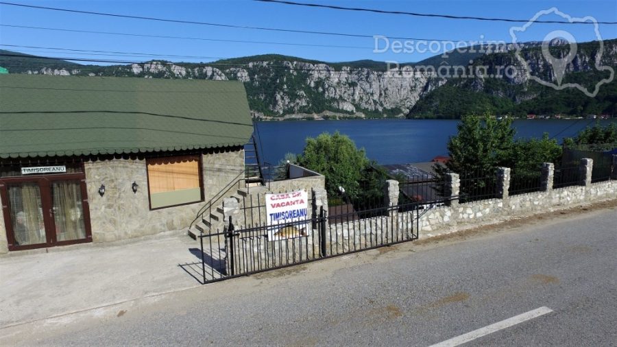 Cazare-la-Casa-de-vacanta-Timisoreanu-din-Dubova-Mehedinti-Clisura-Dunarii-DescoperimRomania-10-900x506 Cazare la Casa de vacanta Timisoreanu din Dubova - Mehedinti - Clisura Dunarii - DescoperimRomania (10)