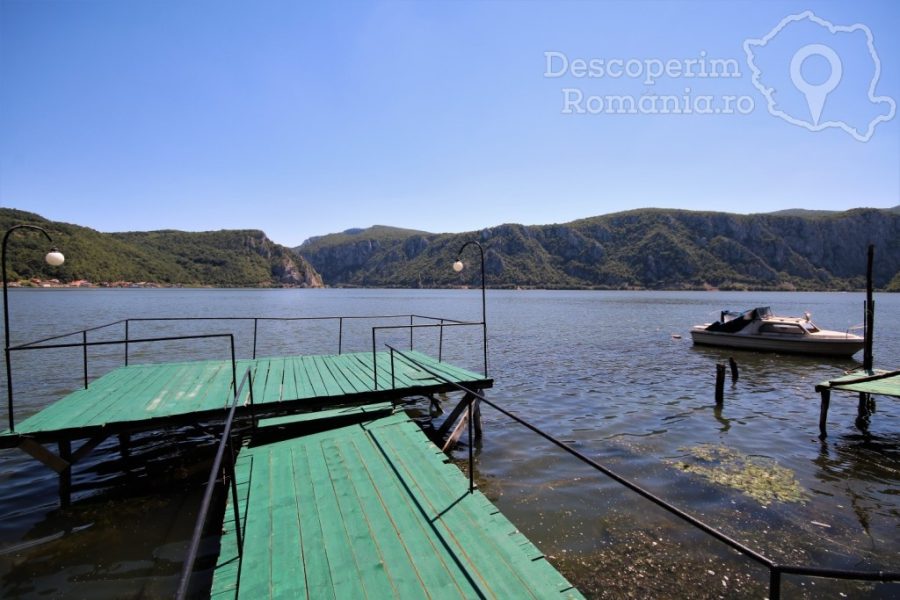 Cazare-la-Casa-de-vacanta-Timisoreanu-din-Dubova-Mehedinti-Clisura-Dunarii-DescoperimRomania-37-900x600 Cazare la Casa de vacanta Timisoreanu din Dubova - Mehedinti - Clisura Dunarii - DescoperimRomania (37)