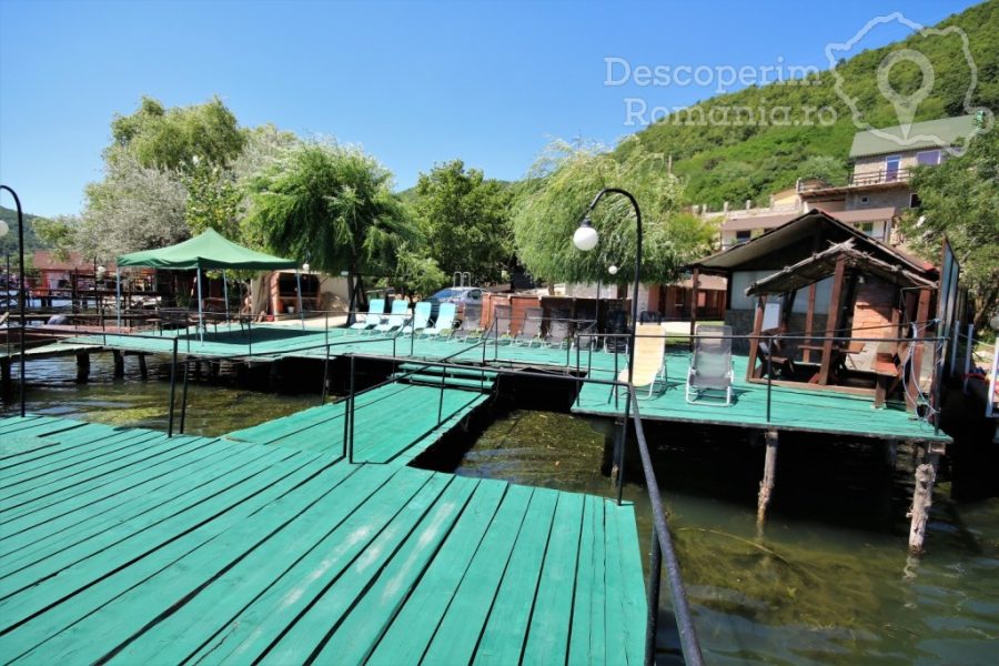 Cazare-la-Casa-de-vacanta-Timisoreanu-din-Dubova-Mehedinti-Clisura-Dunarii-DescoperimRomania-39-900x600 Cazare la Casa de vacanta Timisoreanu din Dubova - Mehedinti - Clisura Dunarii - DescoperimRomania (39)