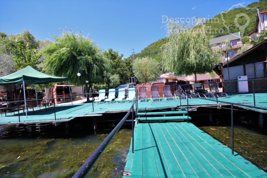 Cazare-la-Casa-de-vacanta-Timisoreanu-din-Dubova-Mehedinti-Clisura-Dunarii-DescoperimRomania-40-900x600 Cazare la Casa de vacanta Timisoreanu din Dubova - Mehedinti - Clisura Dunarii - DescoperimRomania (40)