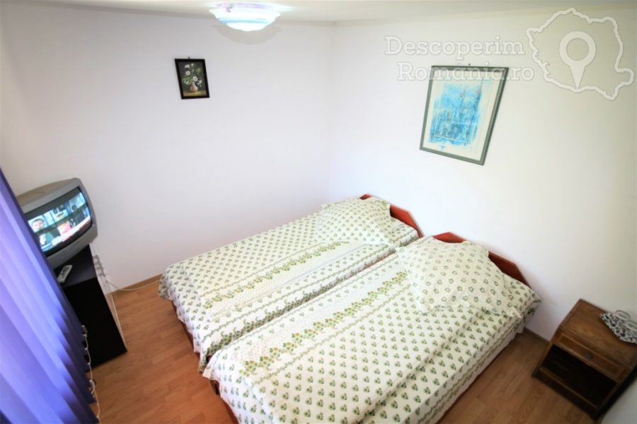 Cazare-la-Casa-de-vacanta-Timisoreanu-din-Dubova-Mehedinti-Clisura-Dunarii-DescoperimRomania-57-900x600 Cazare la Casa de vacanta Timisoreanu din Dubova - Mehedinti - Clisura Dunarii - DescoperimRomania (57)