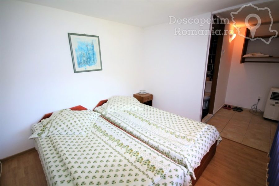 Cazare-la-Casa-de-vacanta-Timisoreanu-din-Dubova-Mehedinti-Clisura-Dunarii-DescoperimRomania-62-900x600 Cazare la Casa de vacanta Timisoreanu din Dubova - Mehedinti - Clisura Dunarii - DescoperimRomania (62)