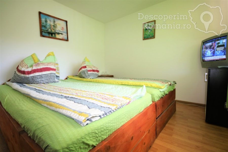 Cazare-la-Casa-de-vacanta-Timisoreanu-din-Dubova-Mehedinti-Clisura-Dunarii-DescoperimRomania-86-900x600 Cazare la Casa de vacanta Timisoreanu din Dubova - Mehedinti - Clisura Dunarii - DescoperimRomania (86)