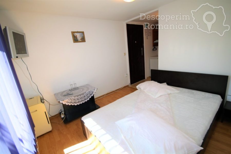 Cazare-la-Casa-de-vacanta-Timisoreanu-din-Dubova-Mehedinti-Clisura-Dunarii-DescoperimRomania-89-900x600 Cazare la Casa de vacanta Timisoreanu din Dubova - Mehedinti - Clisura Dunarii - DescoperimRomania (89)