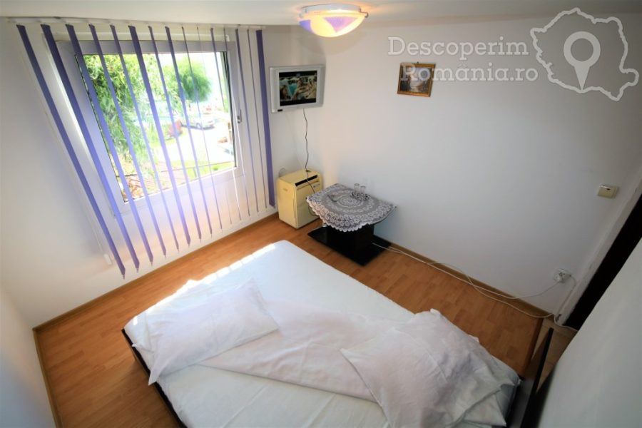 Cazare-la-Casa-de-vacanta-Timisoreanu-din-Dubova-Mehedinti-Clisura-Dunarii-DescoperimRomania-92-900x600 Cazare la Casa de vacanta Timisoreanu din Dubova - Mehedinti - Clisura Dunarii - DescoperimRomania (92)