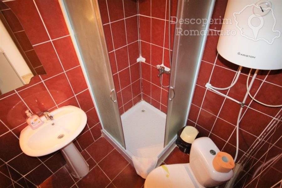 Cazare-la-Casa-de-vacanta-Timisoreanu-din-Dubova-Mehedinti-Clisura-Dunarii-DescoperimRomania-95-900x600 Cazare la Casa de vacanta Timisoreanu din Dubova - Mehedinti - Clisura Dunarii - DescoperimRomania (95)
