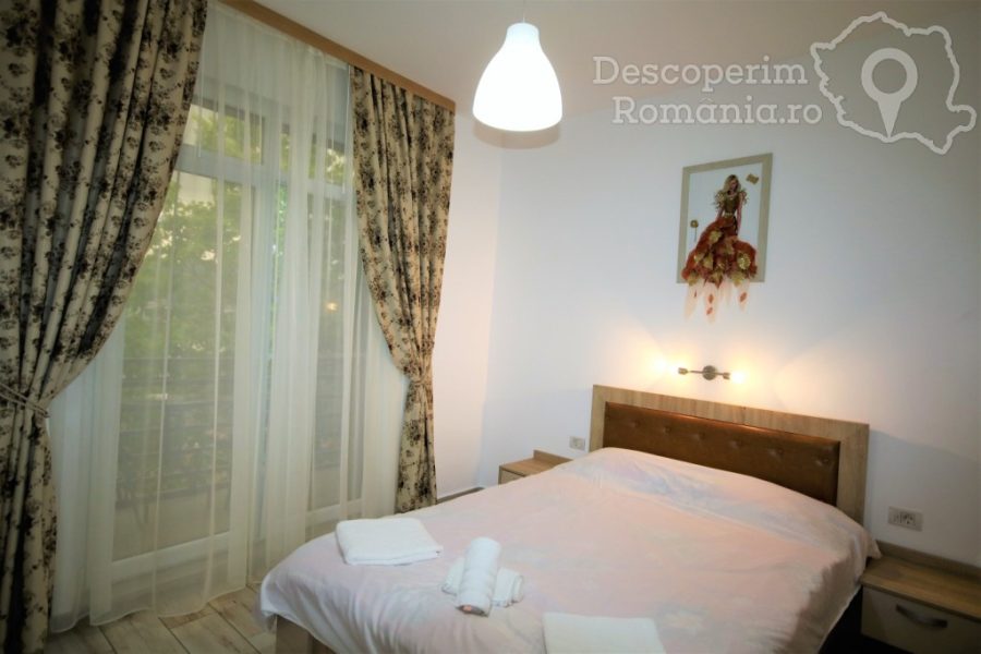 Cazare-la-Pensiunea-Aby-Sunrise-din-Orsova-Mehedinti-Cazanele-Dunarii-Oltenia-DescoperimRomania-108-900x600 Cazare la Pensiunea Aby Sunrise din Orsova - Mehedinti - Cazanele Dunarii - Oltenia - DescoperimRomania (108)