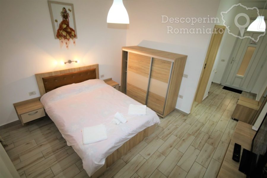 Cazare-la-Pensiunea-Aby-Sunrise-din-Orsova-Mehedinti-Cazanele-Dunarii-Oltenia-DescoperimRomania-112-900x600 Cazare la Pensiunea Aby Sunrise din Orsova - Mehedinti - Cazanele Dunarii - Oltenia - DescoperimRomania (112)
