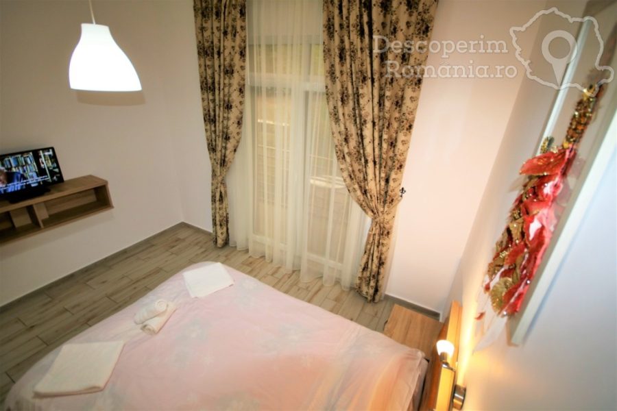 Cazare-la-Pensiunea-Aby-Sunrise-din-Orsova-Mehedinti-Cazanele-Dunarii-Oltenia-DescoperimRomania-117-900x600 Cazare la Pensiunea Aby Sunrise din Orsova - Mehedinti - Cazanele Dunarii - Oltenia - DescoperimRomania (117)