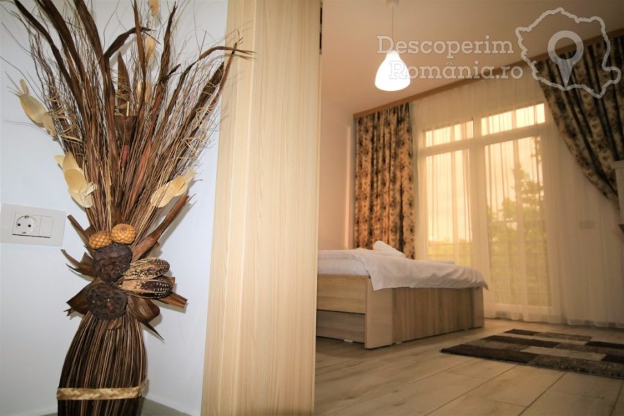 Cazare-la-Pensiunea-Aby-Sunrise-din-Orsova-Mehedinti-Cazanele-Dunarii-Oltenia-DescoperimRomania-147-900x600 Cazare la Pensiunea Aby Sunrise din Orsova - Mehedinti - Cazanele Dunarii - Oltenia - DescoperimRomania (147)