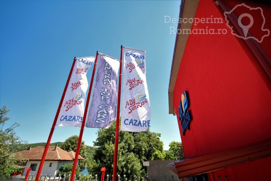 Cazare-la-Pensiunea-Aby-Sunrise-din-Orsova-Mehedinti-Cazanele-Dunarii-Oltenia-DescoperimRomania-4-900x600 Cazare la Pensiunea Aby Sunrise din Orsova - Mehedinti - Cazanele Dunarii - Oltenia - DescoperimRomania (4)