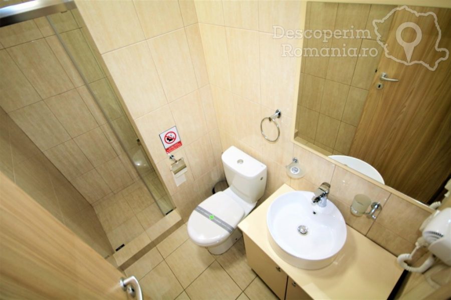 Cazare-la-Pensiunea-Aby-Sunrise-din-Orsova-Mehedinti-Cazanele-Dunarii-Oltenia-DescoperimRomania-66-900x600 Cazare la Pensiunea Aby Sunrise din Orsova - Mehedinti - Cazanele Dunarii - Oltenia - DescoperimRomania (66)