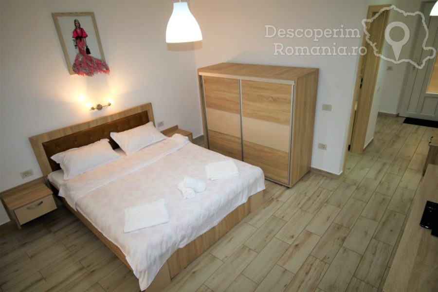 Cazare-la-Pensiunea-Aby-Sunrise-din-Orsova-Mehedinti-Cazanele-Dunarii-Oltenia-DescoperimRomania-76-900x600 Cazare la Pensiunea Aby Sunrise din Orsova - Mehedinti - Cazanele Dunarii - Oltenia - DescoperimRomania (76)