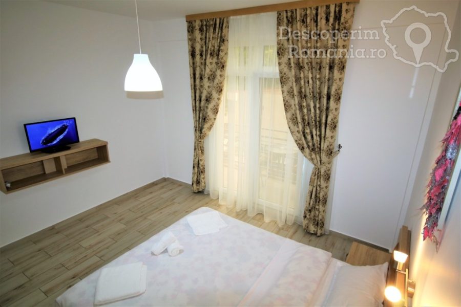 Cazare-la-Pensiunea-Aby-Sunrise-din-Orsova-Mehedinti-Cazanele-Dunarii-Oltenia-DescoperimRomania-78-900x600 Cazare la Pensiunea Aby Sunrise din Orsova - Mehedinti - Cazanele Dunarii - Oltenia - DescoperimRomania (78)