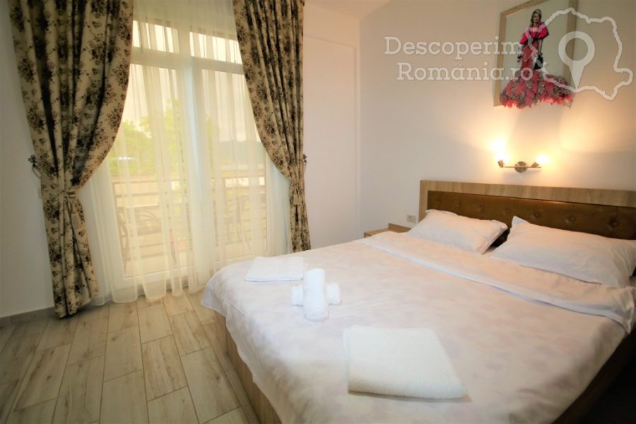 Cazare-la-Pensiunea-Aby-Sunrise-din-Orsova-Mehedinti-Cazanele-Dunarii-Oltenia-DescoperimRomania-88-900x600 Cazare la Pensiunea Aby Sunrise din Orsova - Mehedinti - Cazanele Dunarii - Oltenia - DescoperimRomania (88)