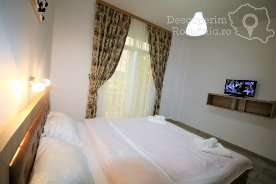Cazare-la-Pensiunea-Aby-Sunrise-din-Orsova-Mehedinti-Cazanele-Dunarii-Oltenia-DescoperimRomania-94-900x600 Cazare la Pensiunea Aby Sunrise din Orsova - Mehedinti - Cazanele Dunarii - Oltenia - DescoperimRomania (94)