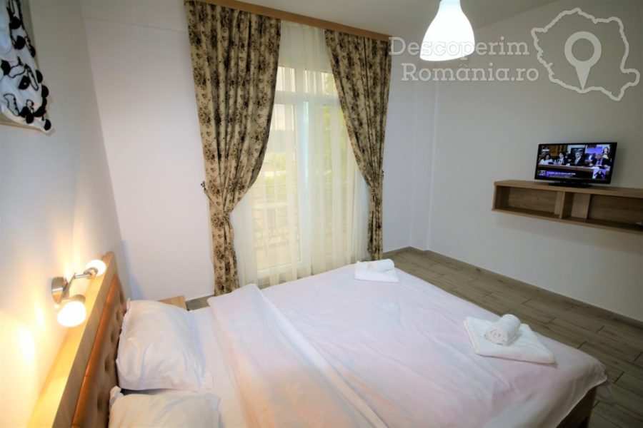 Cazare-la-Pensiunea-Aby-Sunrise-din-Orsova-Mehedinti-Cazanele-Dunarii-Oltenia-DescoperimRomania-95-900x600 Cazare la Pensiunea Aby Sunrise din Orsova - Mehedinti - Cazanele Dunarii - Oltenia - DescoperimRomania (95)
