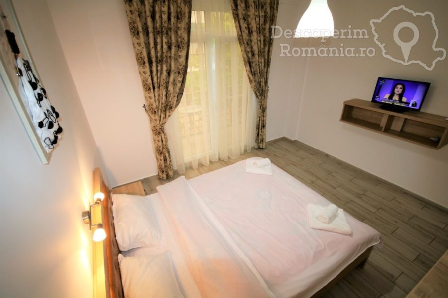 Cazare-la-Pensiunea-Aby-Sunrise-din-Orsova-Mehedinti-Cazanele-Dunarii-Oltenia-DescoperimRomania-96-900x600 Cazare la Pensiunea Aby Sunrise din Orsova - Mehedinti - Cazanele Dunarii - Oltenia - DescoperimRomania (96)