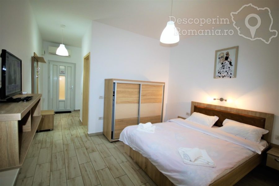 Cazare-la-Pensiunea-Aby-Sunrise-din-Orsova-Mehedinti-Cazanele-Dunarii-Oltenia-DescoperimRomania-98-900x600 Cazare la Pensiunea Aby Sunrise din Orsova - Mehedinti - Cazanele Dunarii - Oltenia - DescoperimRomania (98)