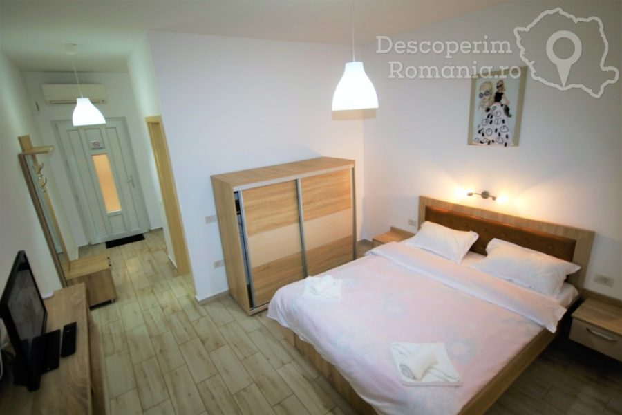 Cazare-la-Pensiunea-Aby-Sunrise-din-Orsova-Mehedinti-Cazanele-Dunarii-Oltenia-DescoperimRomania-99-900x600 Cazare la Pensiunea Aby Sunrise din Orsova - Mehedinti - Cazanele Dunarii - Oltenia - DescoperimRomania (99)