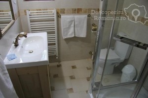 Cazare-la-Casa-Lus-din-Panaci-Vatra-Dornei-Bucovina-DescoperimRomanai.ro-55-300x200 Cazare la Casa Lus din Panaci - Vatra Dornei - Bucovina - DescoperimRomanai.ro (55)