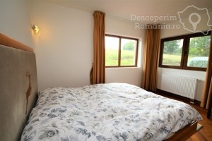 Cazare-la-Conacul-Domnitei-din-Polovragi-Oltenia-DescoperimRomania-10-300x200 Cazare la Conacul Domnitei din Polovragi - Oltenia - DescoperimRomania (10)