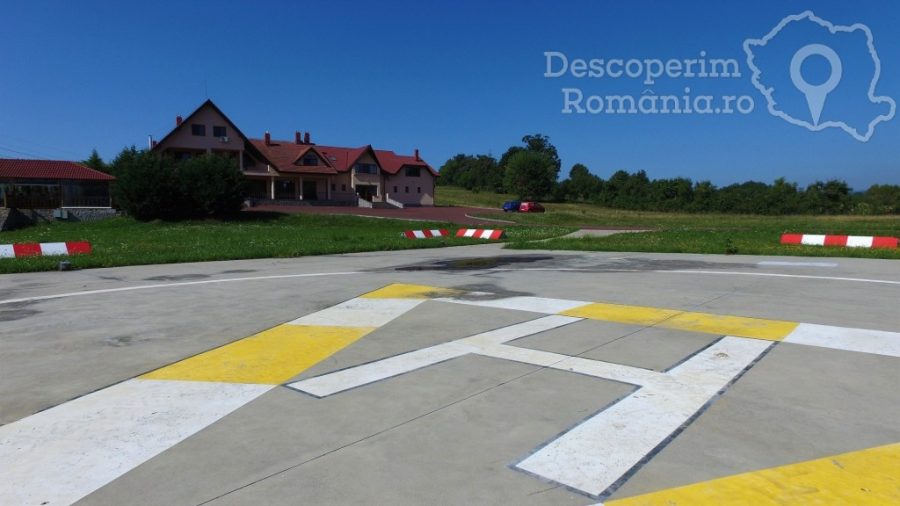 Cazare-la-Conacul-Domnitei-din-Polovragi-Oltenia-DescoperimRomania-3-1-4-900x506 Cazare la Conacul Domnitei din Polovragi - Oltenia - DescoperimRomania (3-1) (4)